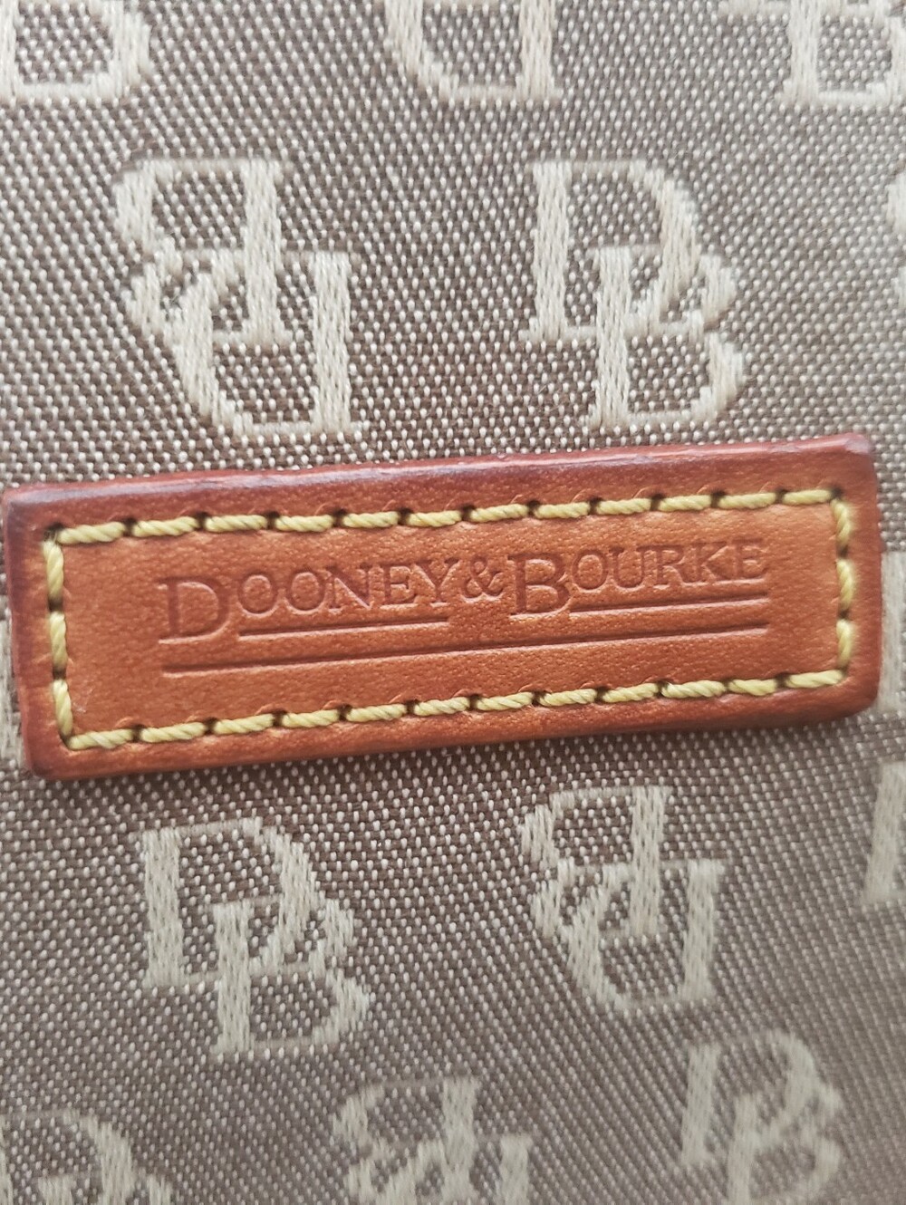 Dooney & Bourke Monogram East West Canvas Tote Bag Fair - Picture 10 of 11